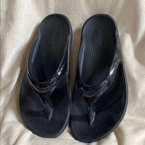 Oofos Black Flip Flops 10